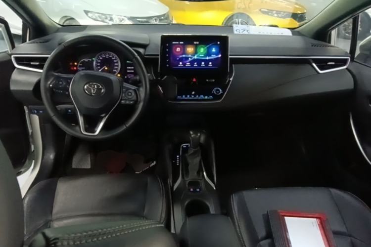 Used Toyota Levin 2019 Dual-Engine 1.8H E-CVT Luxury Edition China VI Standard Center Console