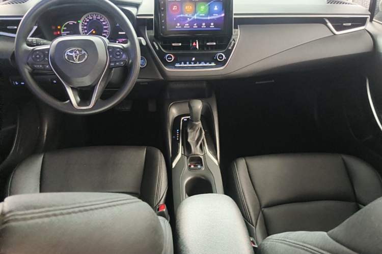 Used Toyota Levin 2019 Dual-Engine 1.8H E-CVT Luxury Edition China VI Standard Center Console