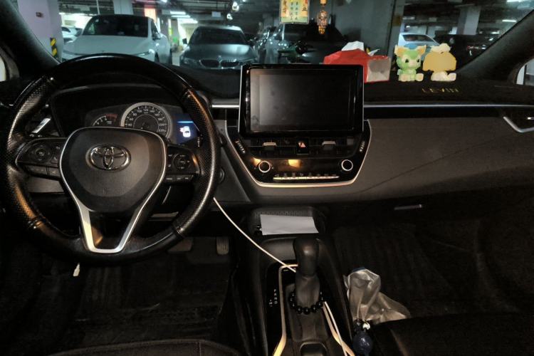 Used Toyota Levin 2019 185T CVT Luxury Edition China VI Standard Center Console