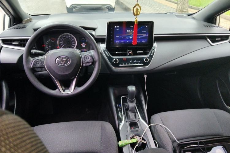 Used Toyota Levin 2019 185T CVT Luxury Edition China VI Standard Center Console