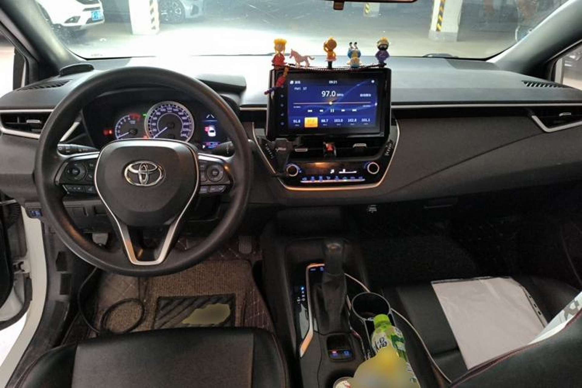 Used Toyota Levin 2019 185T CVT Luxury Edition China VI Standard Center Console