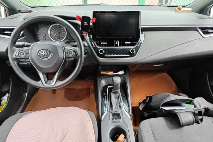 Used Toyota Levin 2019 185T CVT Luxury Edition China VI Standard Center Console