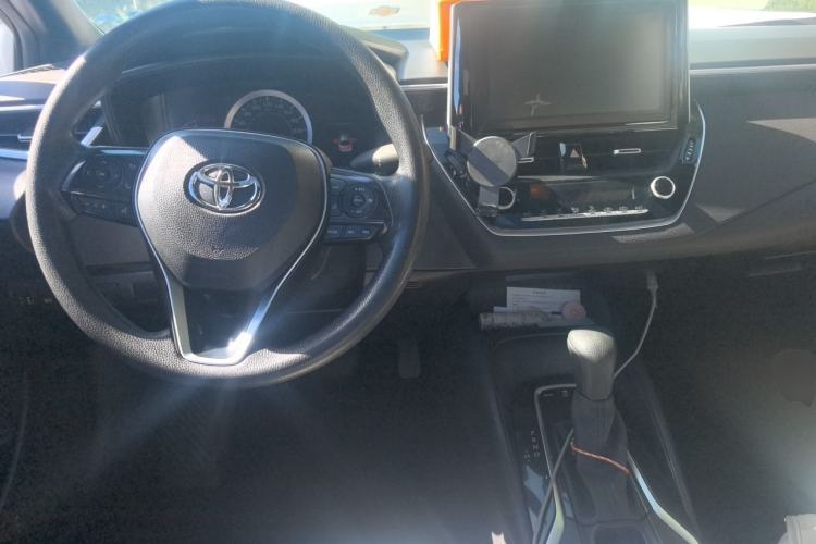 Used Toyota Levin 2019 185T CVT Luxury Edition China VI Standard Center Console