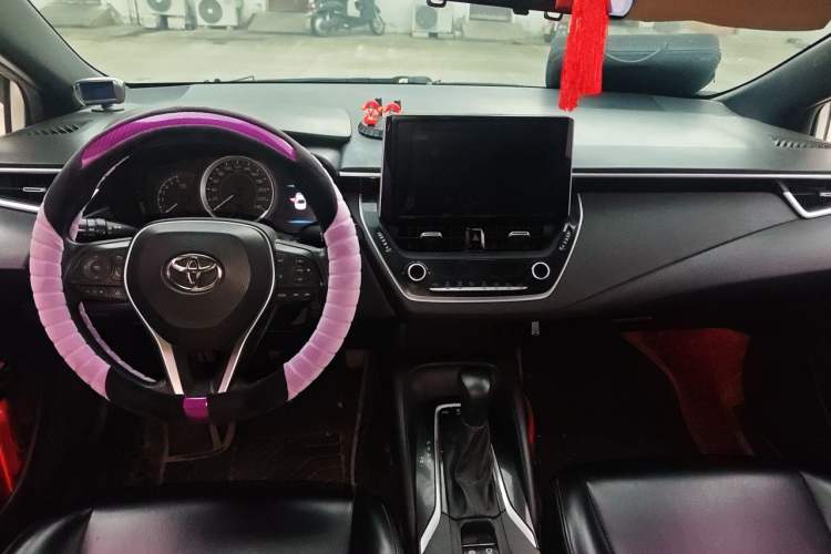 Used Toyota Levin 2019 185T CVT Luxury Edition China VI Standard Center Console