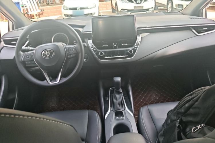 Used Toyota Levin 2019 185T CVT Luxury Edition China VI Standard Center Console