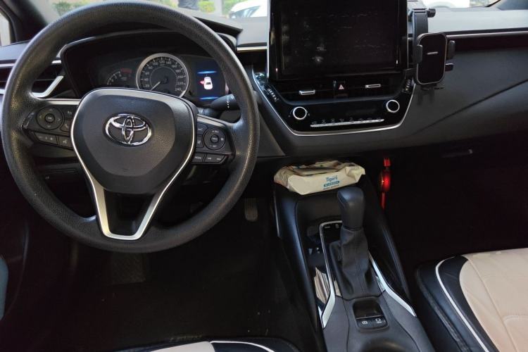 Used Toyota Levin 2019 185T CVT Luxury Edition China VI Standard Center Console