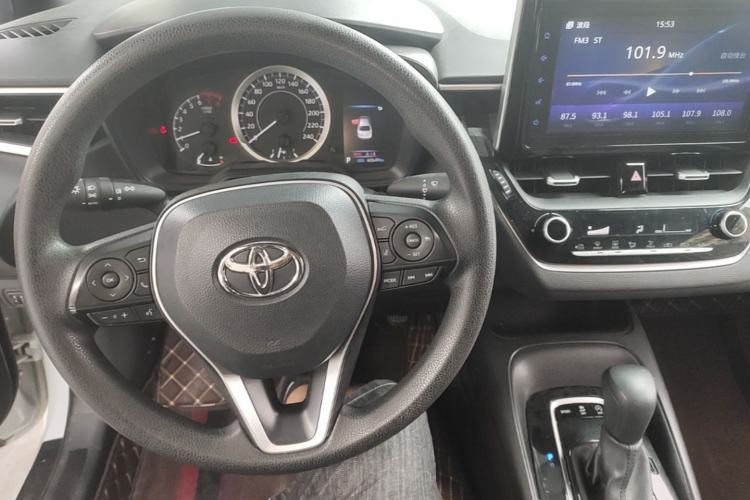Used Toyota Levin 2019 185T CVT Luxury Edition China VI Standard Center Console