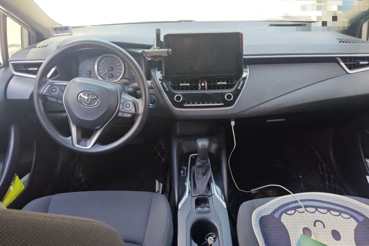 Used Toyota Levin 2019 185T CVT Luxury Edition China VI Standard Center Console