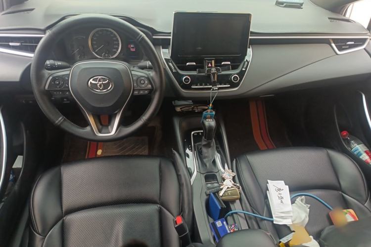 Used Toyota Levin 2019 Dual-Engine 1.8H E-CVT Luxury Edition China VI Standard Center Console