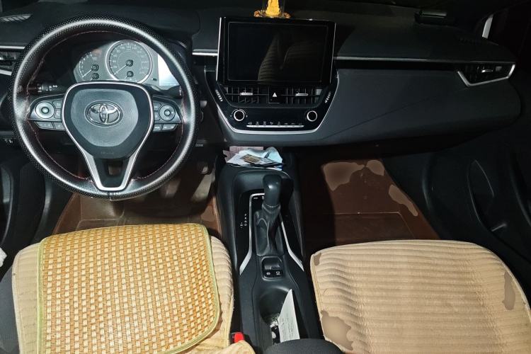 Used Toyota Levin 2019 185T CVT Luxury Edition China VI Standard Center Console