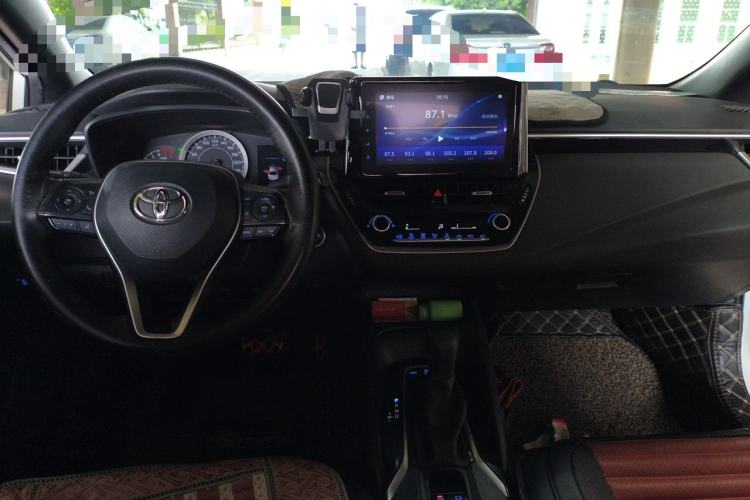Used Toyota Levin 2019 185T CVT Luxury Edition China VI Standard Center Console