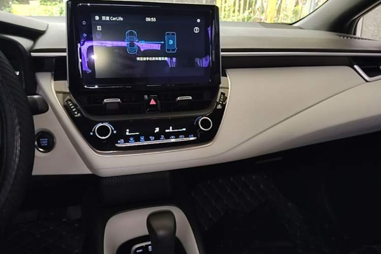 Used Toyota Levin 2019 185T CVT Luxury Edition China VI Standard Center Console