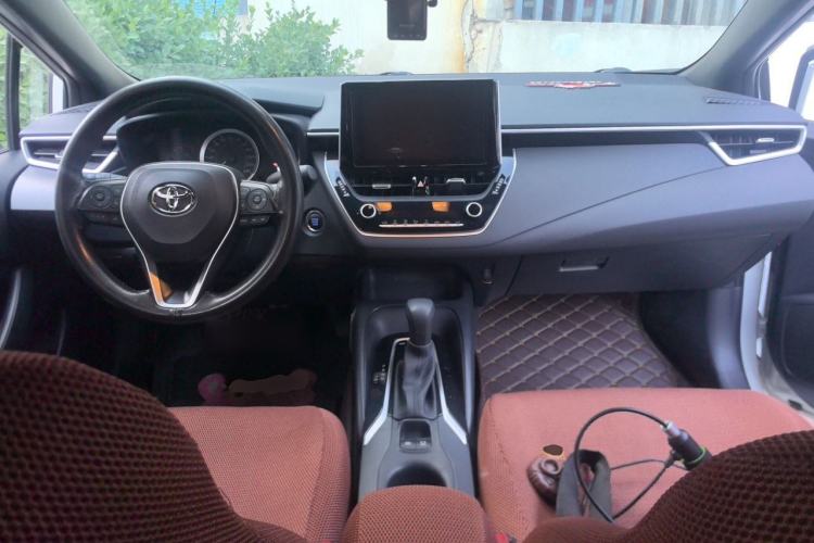 Used Toyota Levin 2019 185T CVT Luxury Edition China VI Standard Center Console
