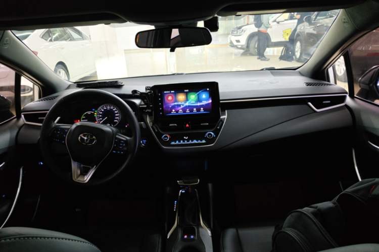 Used Toyota Levin 2019 Dual-Engine 1.8H E-CVT Sport Edition China VI Standard Center Console
