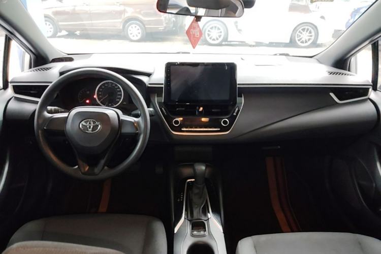 Used Toyota Levin 2019 185T CVT Entry-Level Version China VI Standard Center Console