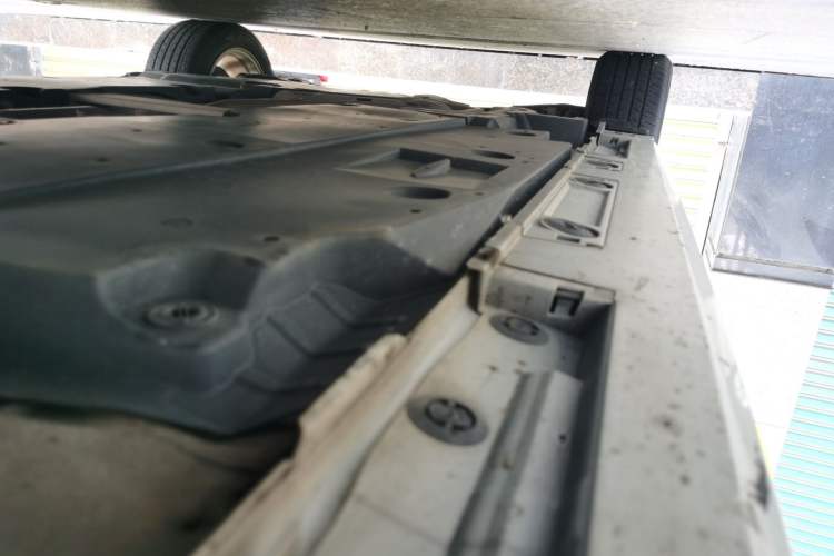 Used Toyota Levin 2019 Dual-Engine 1.8H E-CVT Luxury Edition China VI Standard Chassis Front Right