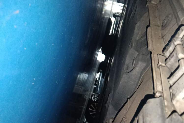 Used Toyota Levin 2019 Dual-Engine 1.8H E-CVT Luxury Edition China VI Standard Chassis Front Right