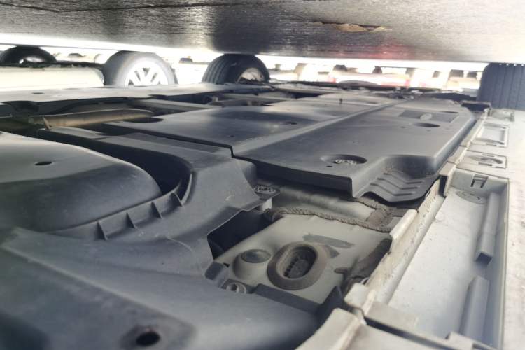 Used Toyota Levin 2019 Dual-Engine 1.8H E-CVT Luxury Edition China VI Standard Chassis Rear Left