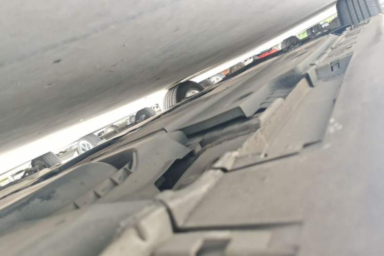 Used Toyota Levin 2019 Dual-Engine 1.8H E-CVT Luxury Edition China VI Standard Chassis Rear Left