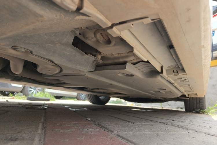Used Toyota Levin 2019 Dual-Engine 1.8H E-CVT Sport Edition China VI Standard Chassis Rear Right