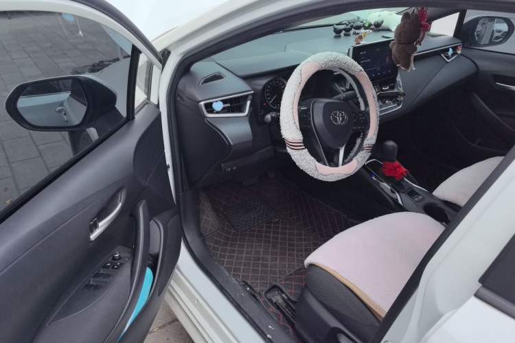 Used Toyota Levin 2019 185T CVT Luxury Edition China VI Standard Driver Seat