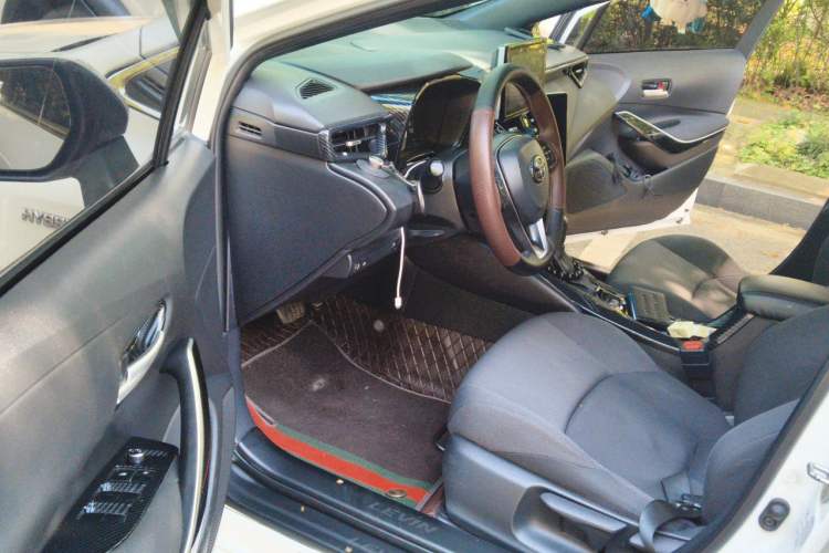 Used Toyota Levin 2019 Dual-Engine 1.8H E-CVT Luxury Edition China VI Standard Driver Seat