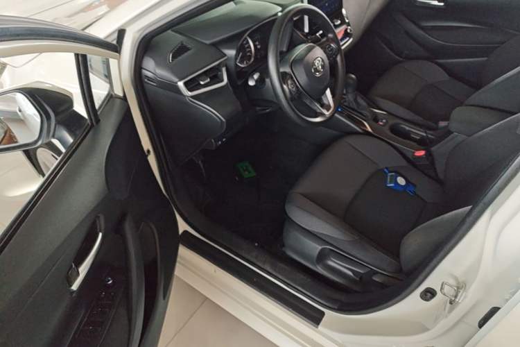 Used Toyota Levin 2019 185T CVT Luxury Edition China VI Standard Driver Seat