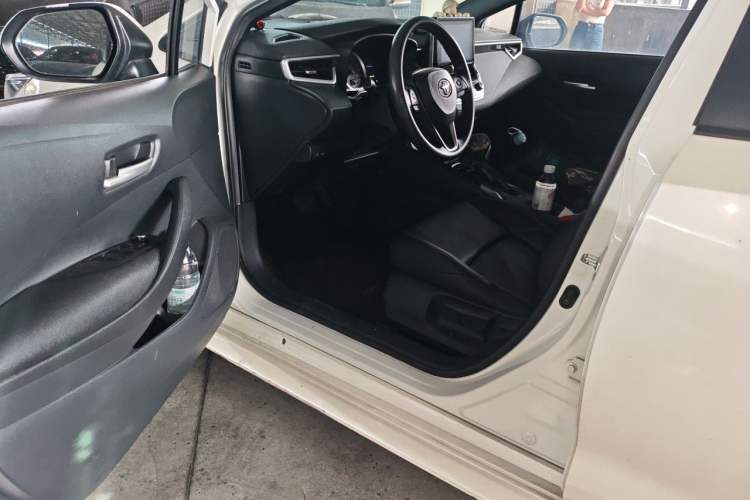 Used Toyota Levin 2019 185T CVT Luxury Edition China VI Standard Driver Seat