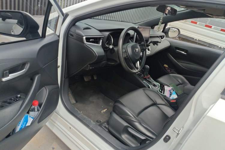 Used Toyota Levin 2019 185T CVT Luxury Edition China VI Standard Driver Seat