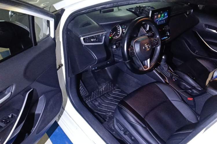 Used Toyota Levin 2019 Dual-Engine 1.8H E-CVT Luxury Edition China VI Standard Driver Seat