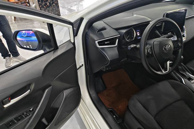 Used Toyota Levin 2019 185T CVT Luxury Edition China VI Standard Driver Seat
