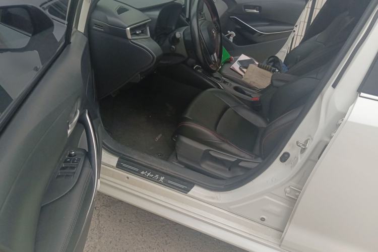 Used Toyota Levin 2019 Dual-Engine 1.8H E-CVT Luxury Edition China V Standard Driver Seat