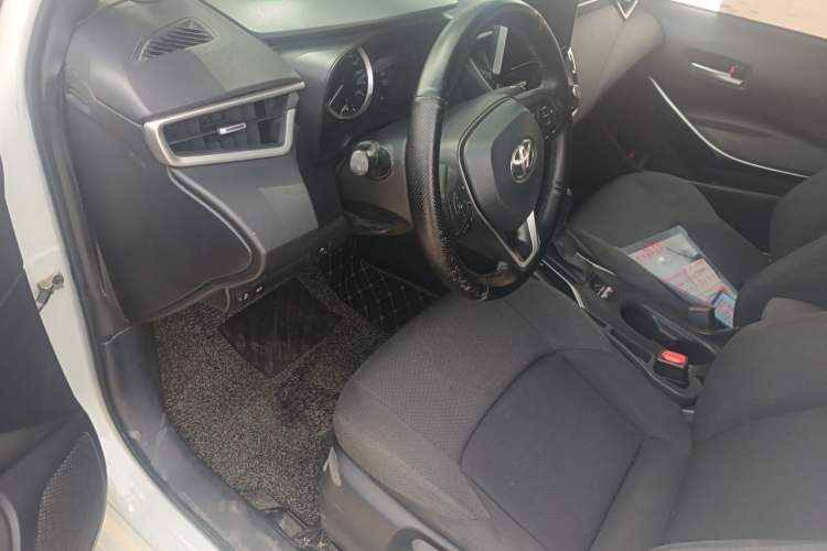 Used Toyota Levin 2019 Dual-Engine 1.8H E-CVT Luxury Edition China VI Standard Driver Seat