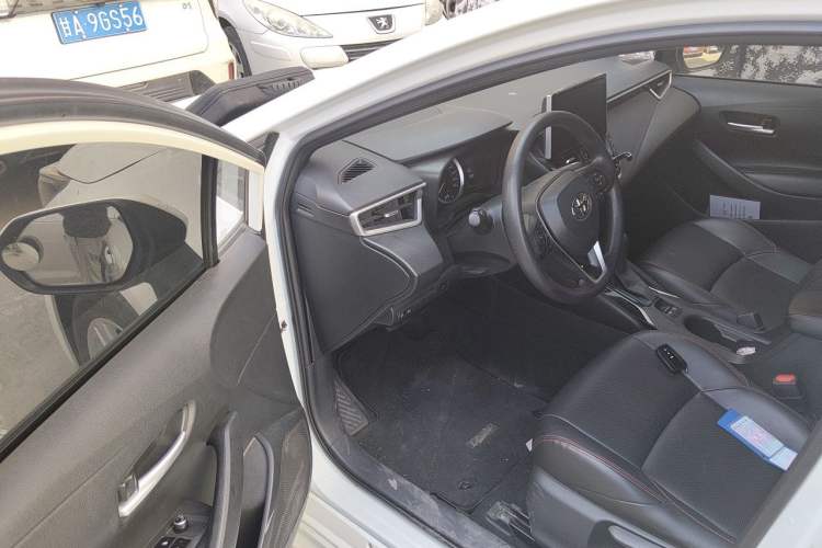 Used Toyota Levin 2019 185T CVT Luxury Edition China VI Standard Driver Seat