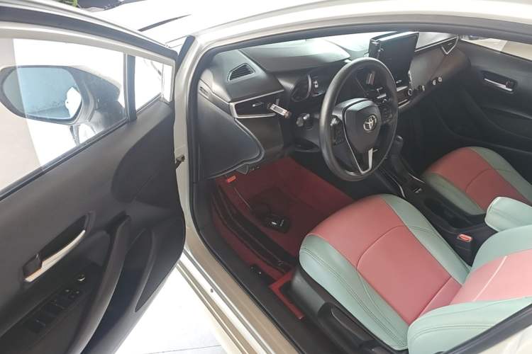 Used Toyota Levin 2019 185T CVT Luxury Edition China VI Standard Driver Seat