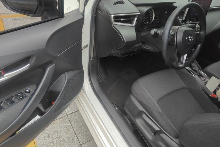 Used Toyota Levin 2019 185T CVT Luxury Edition China VI Standard Driver Seat