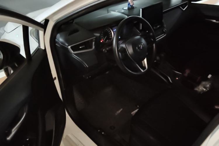 Used Toyota Levin 2019 185T CVT Luxury Edition China VI Standard Driver Seat