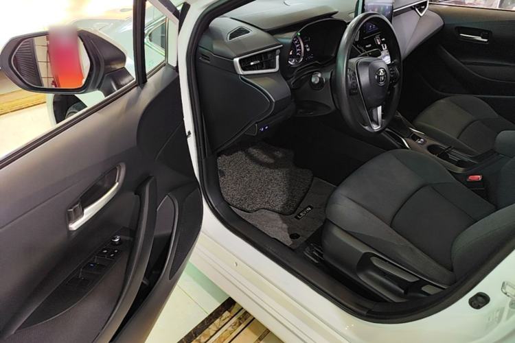 Used Toyota Levin 2019 185T CVT Luxury Edition China VI Standard Driver Seat