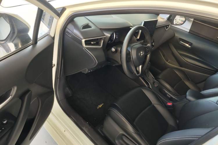 Used Toyota Levin 2019 185T CVT Luxury Edition China VI Standard Driver Seat