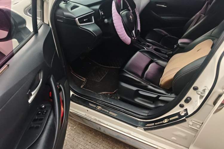 Used Toyota Levin 2019 185T CVT Luxury Edition China VI Standard Driver Seat