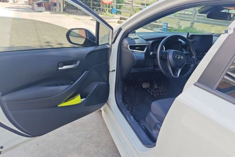 Used Toyota Levin 2019 185T CVT Luxury Edition China VI Standard Driver Seat