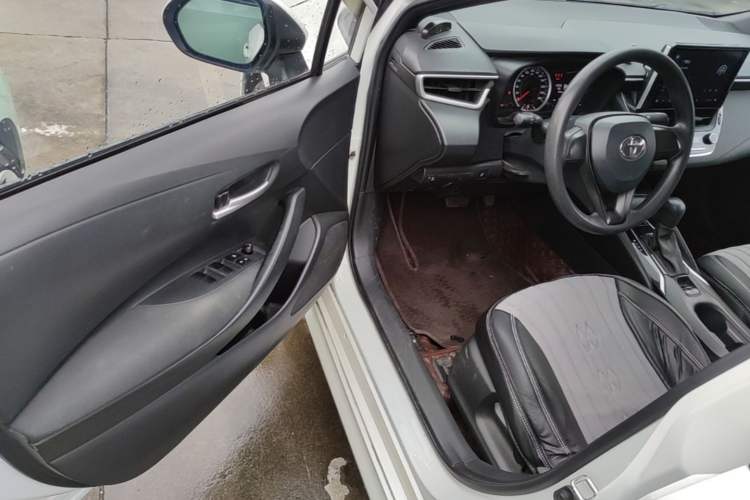 Used Toyota Levin 2019 185T CVT Entry-Level Version China VI Standard Driver Seat