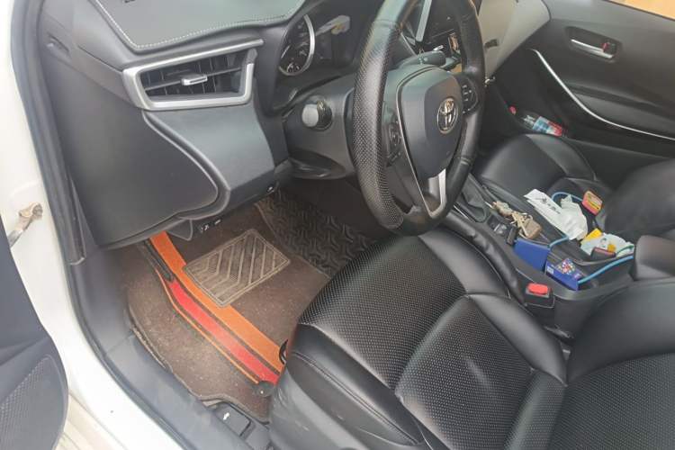 Used Toyota Levin 2019 Dual-Engine 1.8H E-CVT Luxury Edition China VI Standard Driver Seat