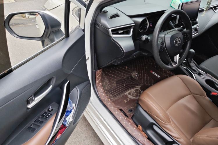 Used Toyota Levin 2019 Dual-Engine 1.8H E-CVT Luxury Edition China VI Standard Driver Seat