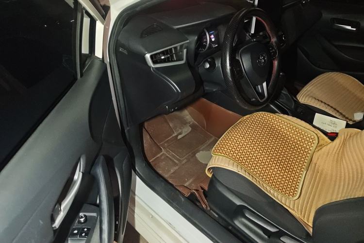 Used Toyota Levin 2019 185T CVT Luxury Edition China VI Standard Driver Seat