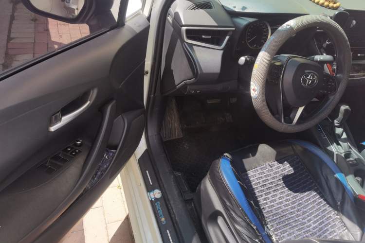 Used Toyota Levin 2019 185T CVT Luxury Edition China VI Standard Driver Seat