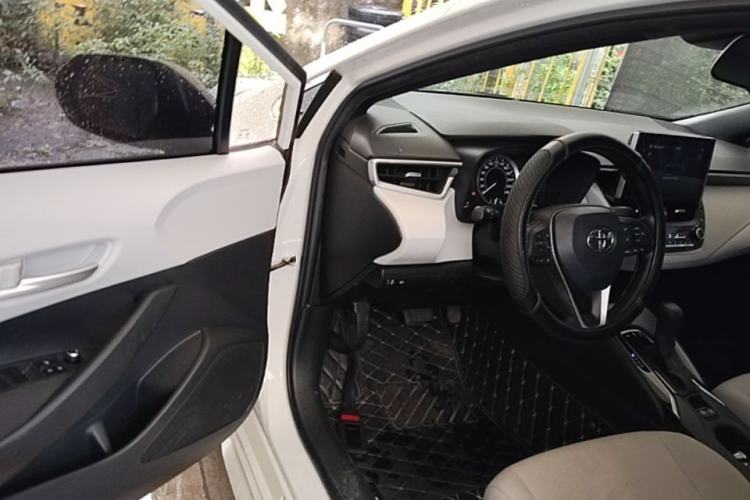 Used Toyota Levin 2019 185T CVT Luxury Edition China VI Standard Driver Seat
