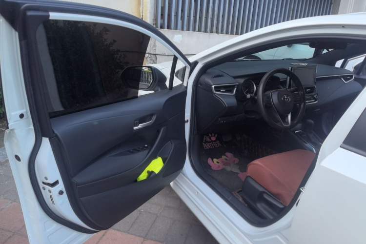 Used Toyota Levin 2019 185T CVT Luxury Edition China VI Standard Driver Seat