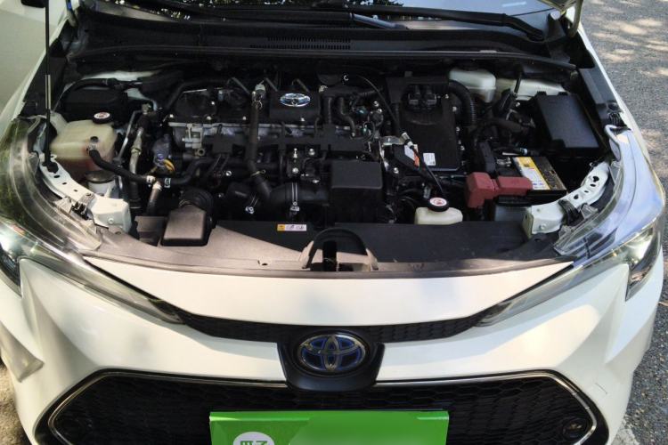 Used Toyota Levin 2019 Dual-Engine 1.8H E-CVT Luxury Edition China VI Standard Engine Bay