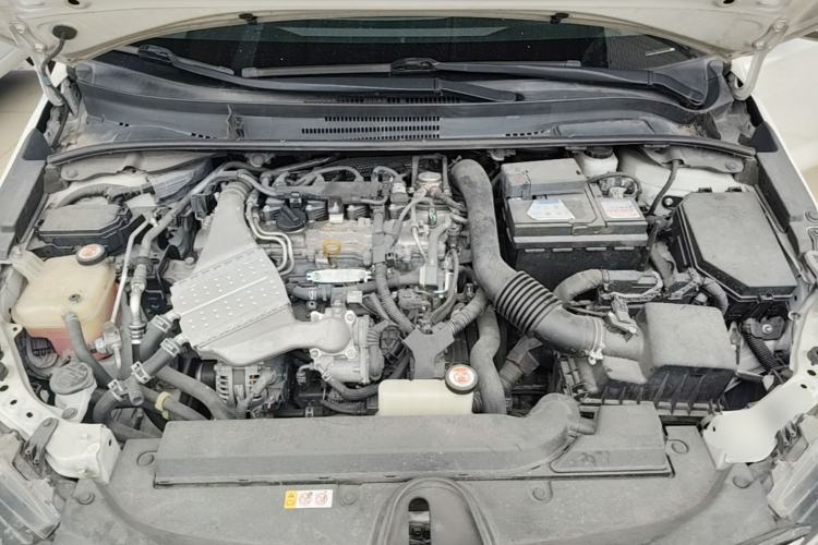 Used Toyota Levin 2019 185T CVT Luxury Edition China VI Standard Engine Bay